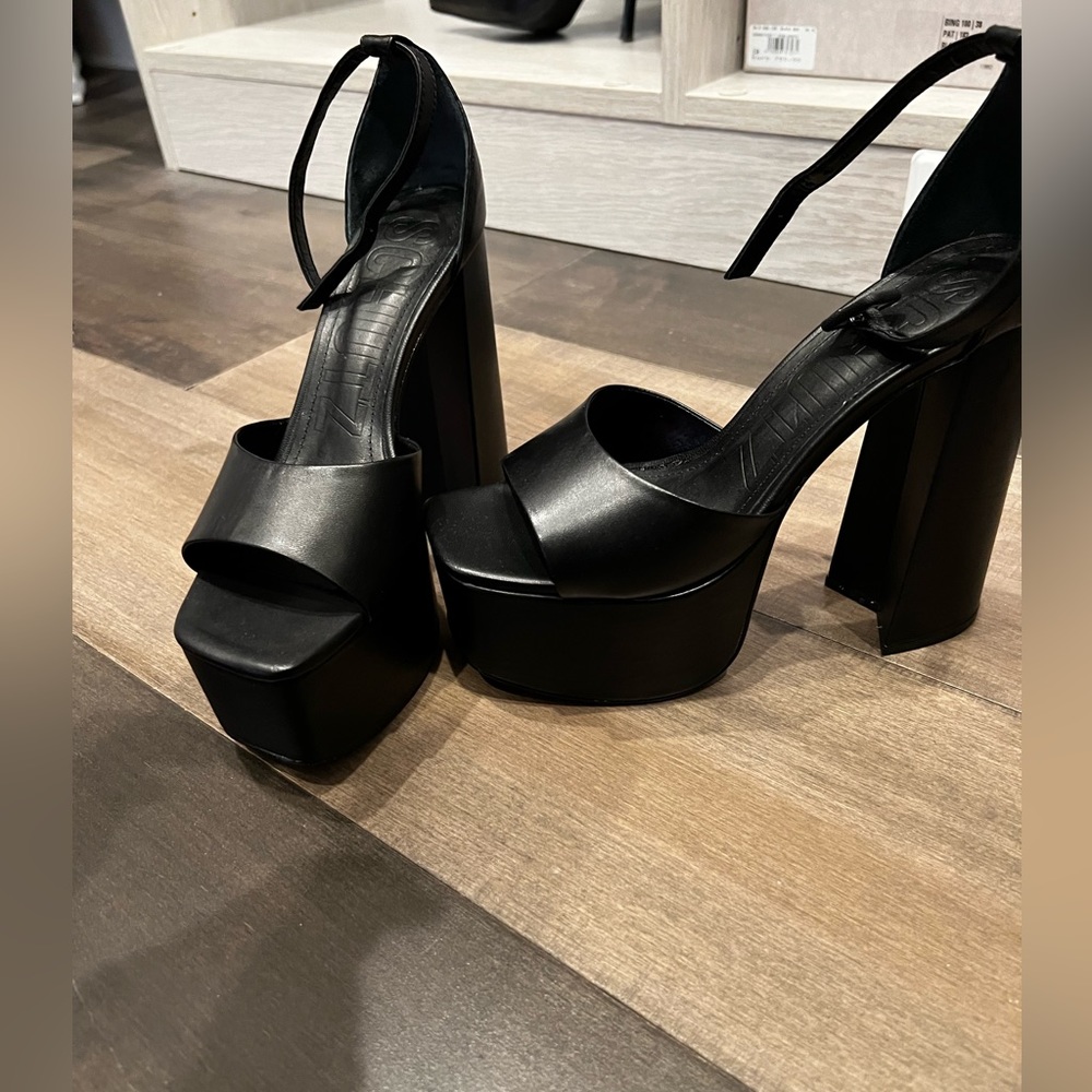 Schulz platform heels